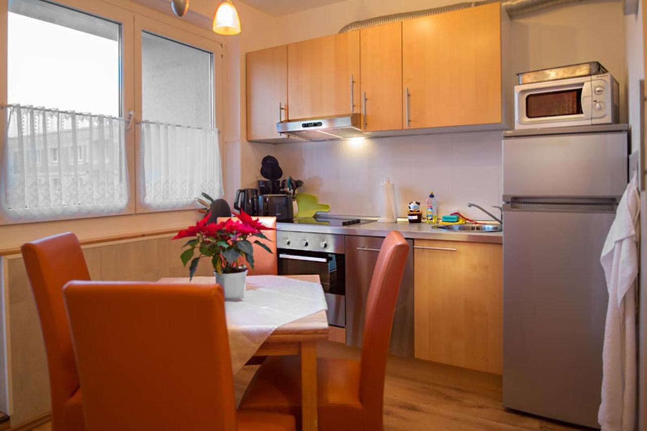 גרייפסוואלד H&H Apartments Im Herzen Der Stadt Teilweise Mit Balkon Ruhig Zentral Modern Mit Kueche מראה חיצוני תמונה